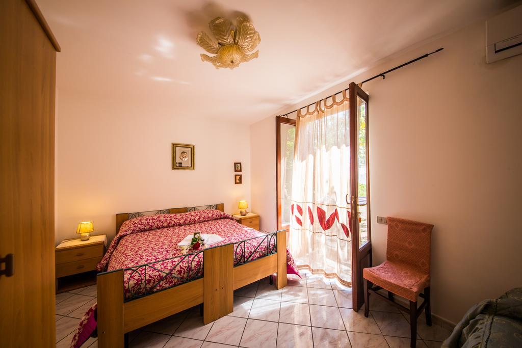 Casa Papiro Bed & Breakfast Lipari  Exterior photo